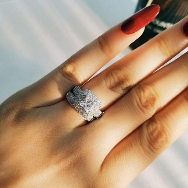 Luxury 925 Sterling Silver Ring - Image 2