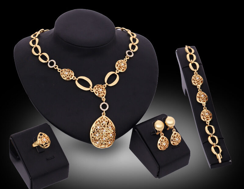 4-Piece Jewelry Set: Necklace, Earrings, Bracelet & Ring